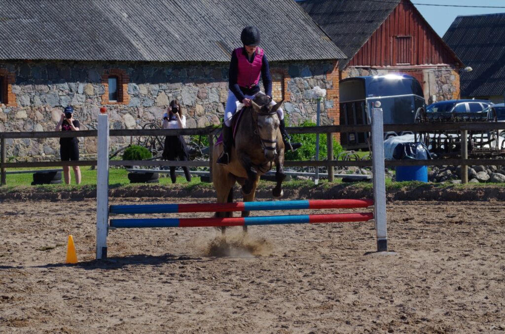 467748679 550915657644727 6896934785684442822 n